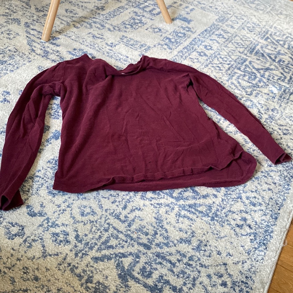 Old navy long sleeve shirt